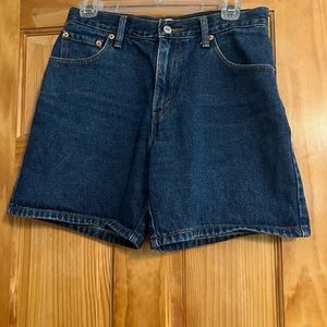 Vintage Levi’s 550 dark wash denim shorts